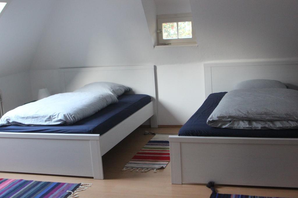 Ferienwohnung Freiburg Herdern Ruang foto