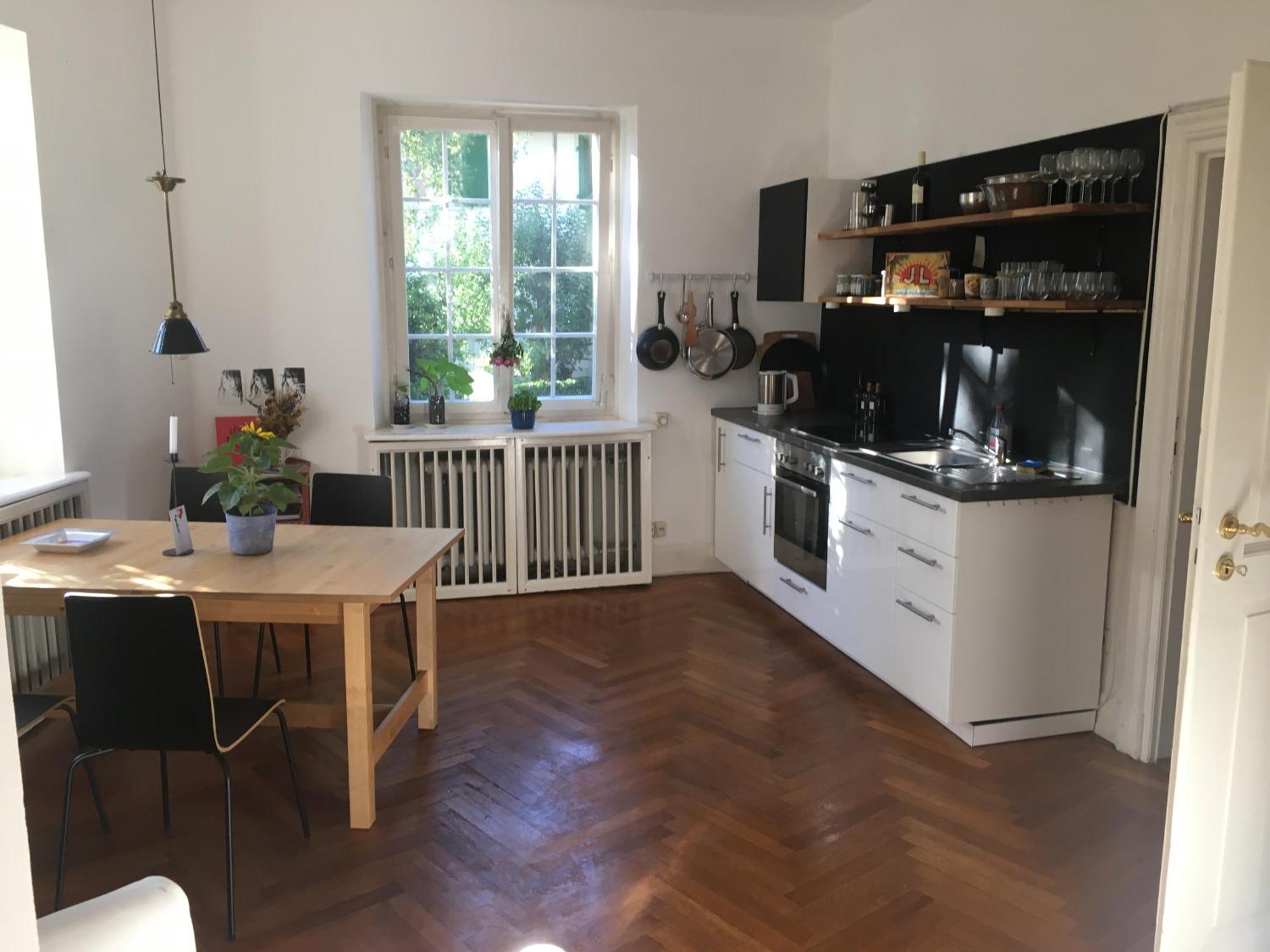 Ferienwohnung Freiburg Herdern Ruang foto